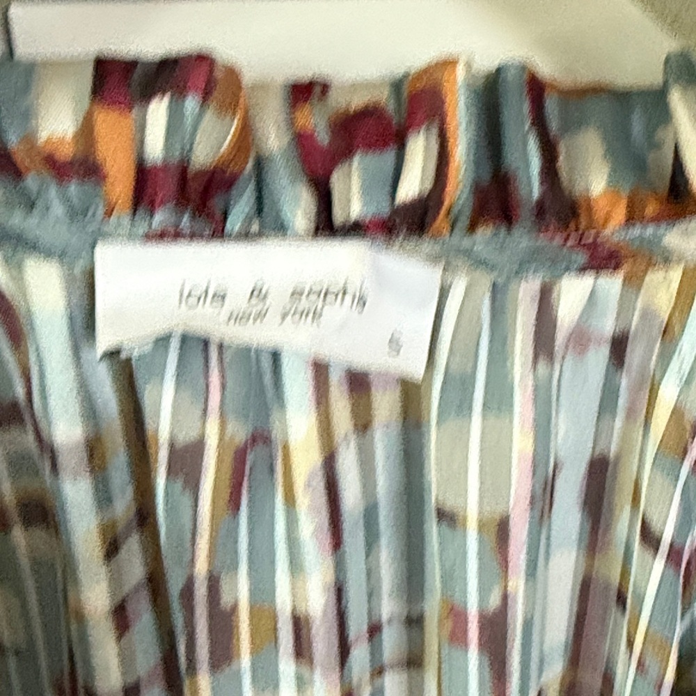 Chic Multicolor Patterned Blouse - image 3